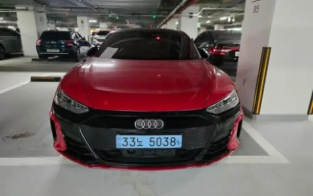 인천저신용중고차할부 e-트론 GT GT 콰트로 프리미엄 매물 사진 17 - 2022/01 50,152km