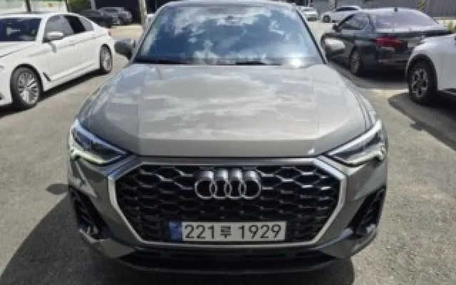 인천저신용중고차할부 Q3 (F3) 35 TDI 스포트백 프리미엄 매물 사진 17 - 2022/09 56,991km