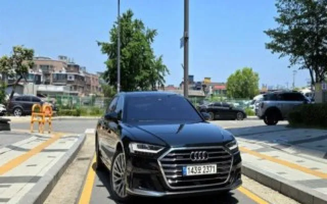 인천저신용중고차할부 A8 (D5) 55 TFSI 콰트로 LWB 매물 사진 5 - 2022/09 76,481km