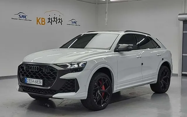 인천저신용중고차할부 RSQ8 퍼포먼스 매물 사진 6 - 2025/09 5,385km