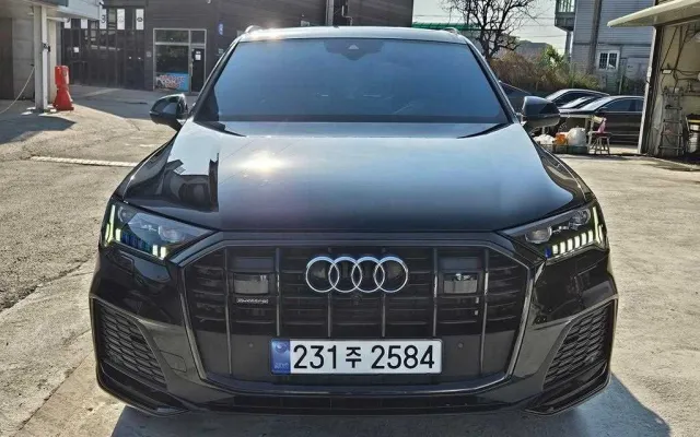 인천저신용중고차할부 Q7 (4M) 50 TDI 콰트로 프리미엄 매물 사진 2 - 2023/05 47,723km